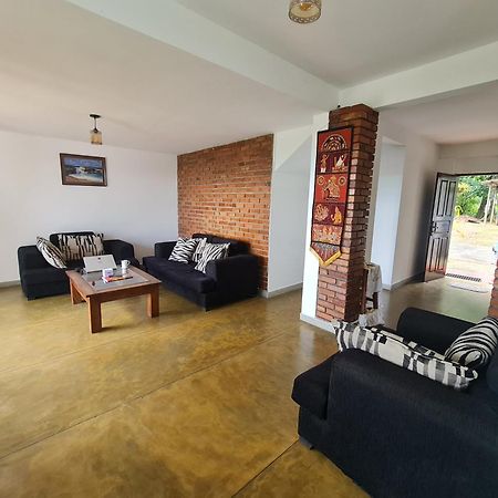 Hello Kandy Homestay Buitenkant foto