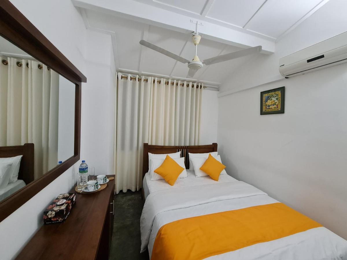 Hello Kandy Homestay Buitenkant foto