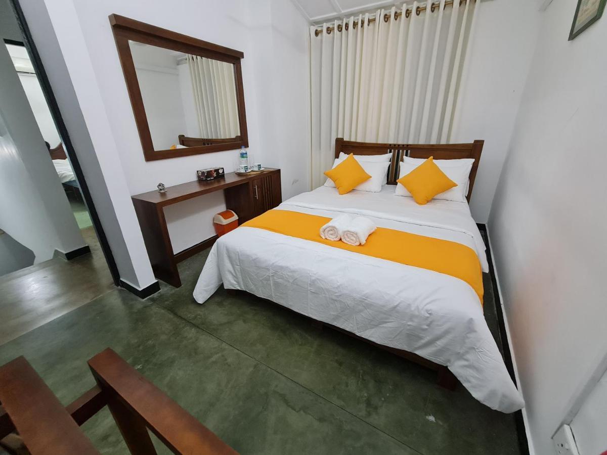 Hello Kandy Homestay Buitenkant foto