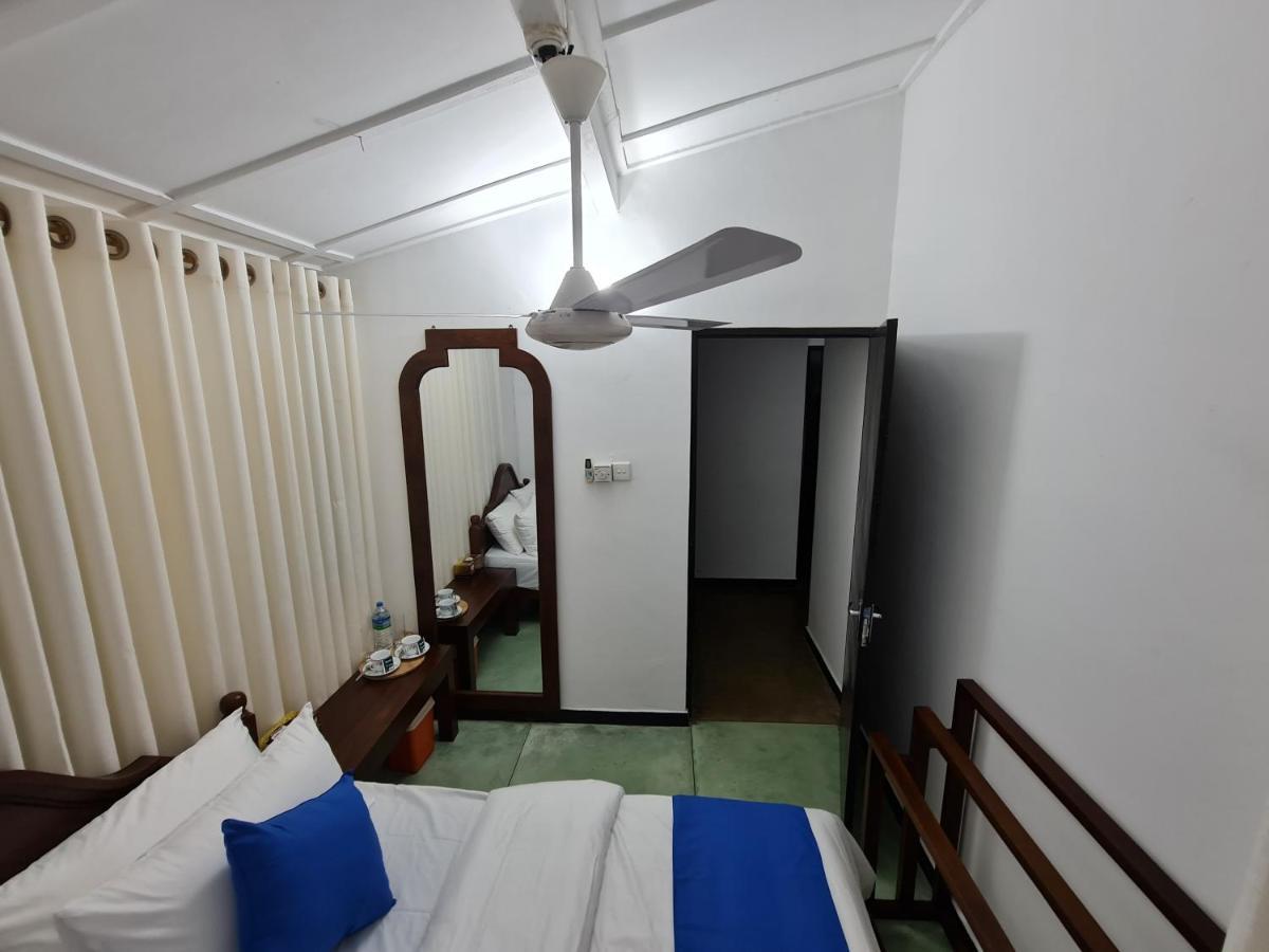 Hello Kandy Homestay Buitenkant foto