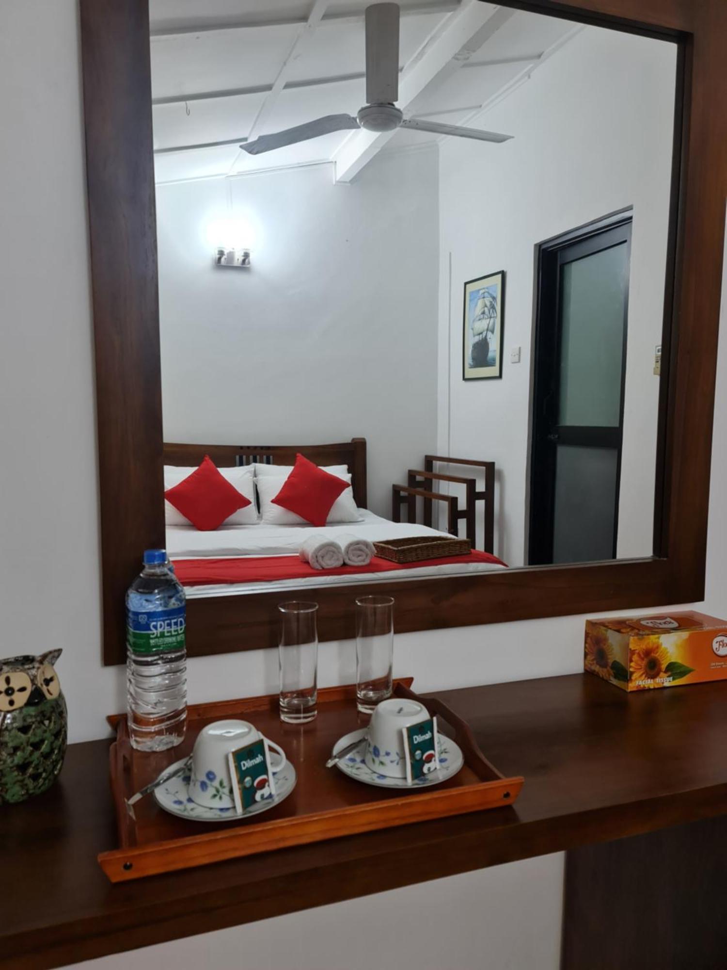 Hello Kandy Homestay Buitenkant foto