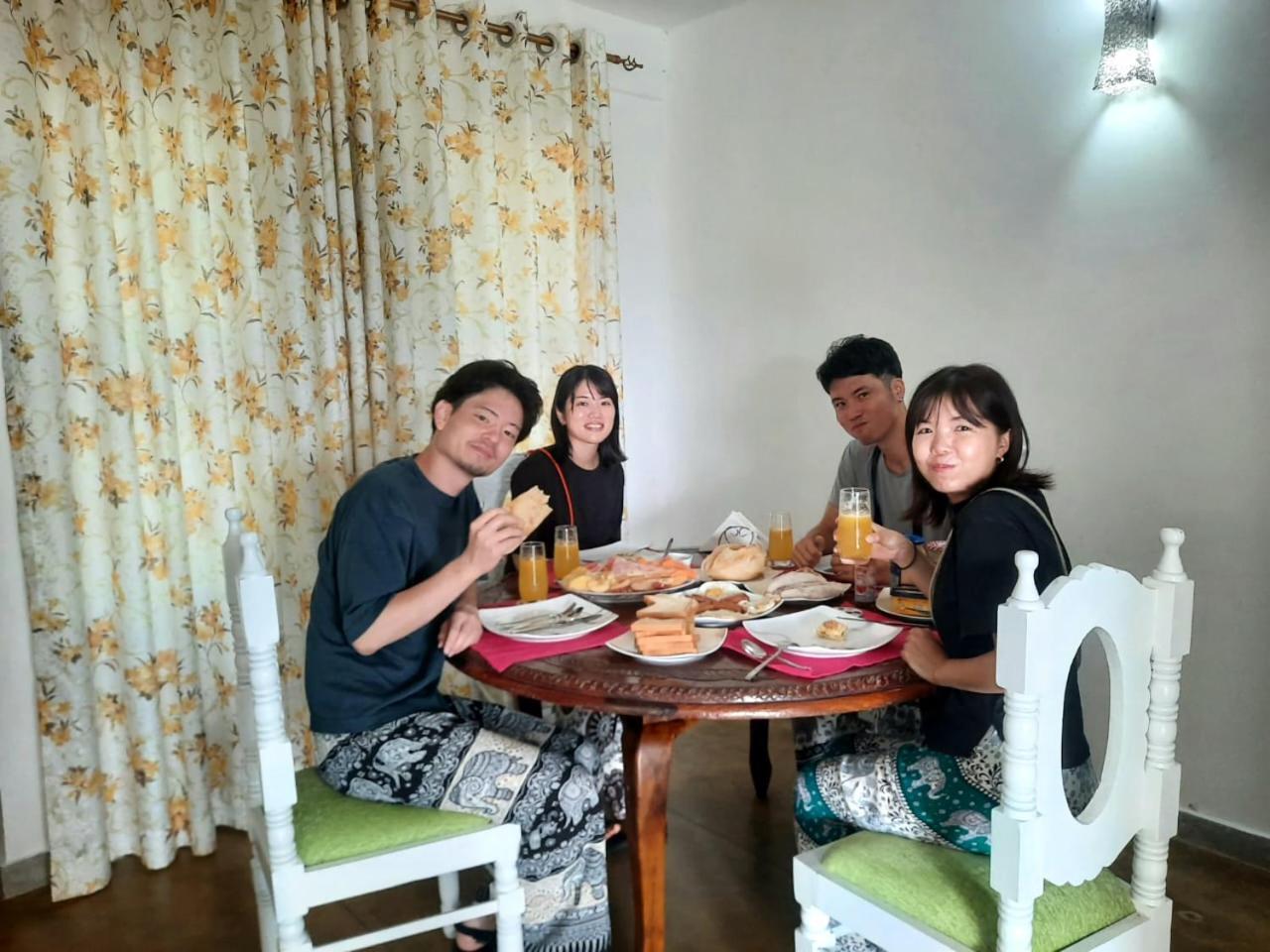 Hello Kandy Homestay Buitenkant foto